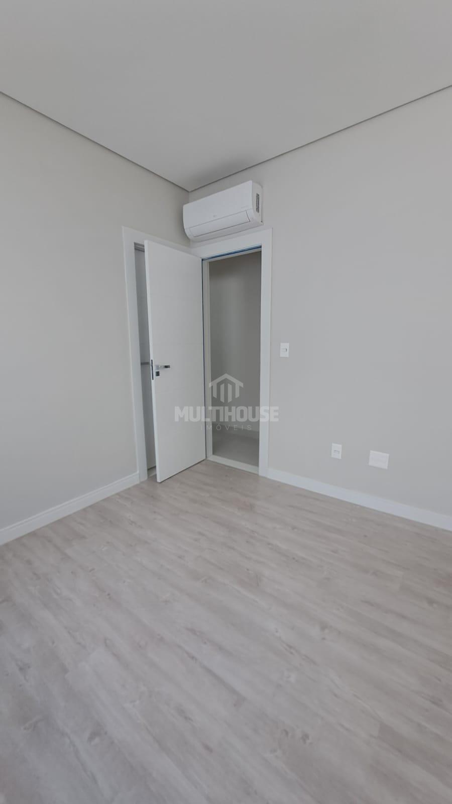 Casa para alugar com 4 quartos, 210m² - Foto 22