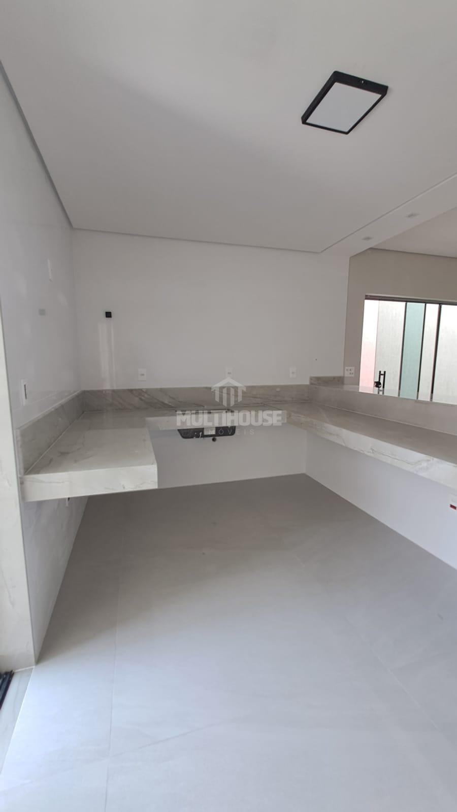 Casa para alugar com 4 quartos, 210m² - Foto 29