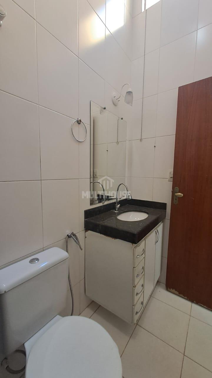 Casa para alugar com 2 quartos, 90m² - Foto 12