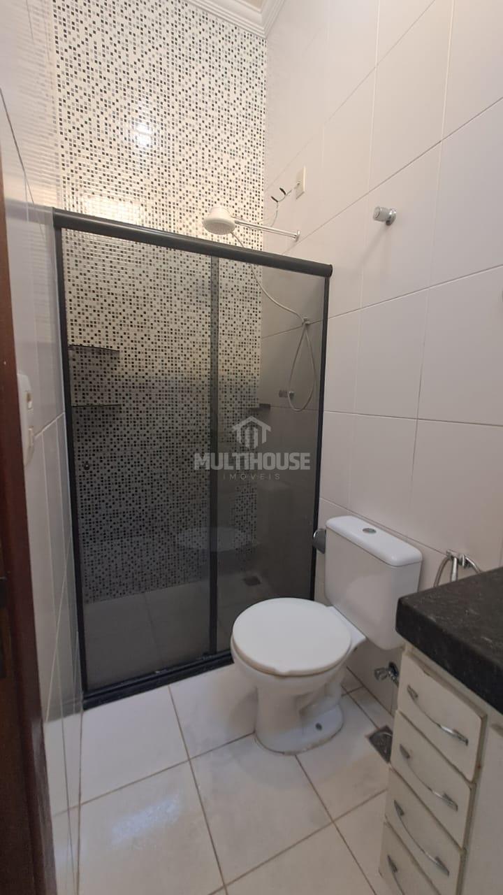 Casa para alugar com 2 quartos, 90m² - Foto 13