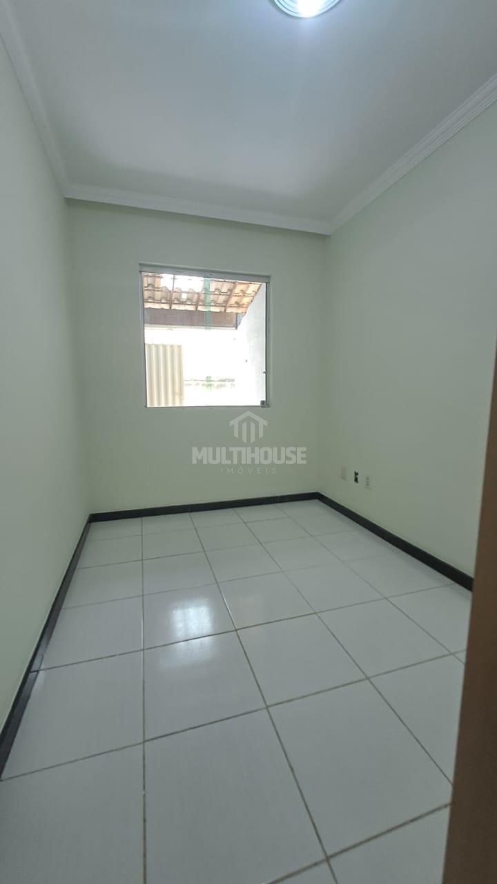 Casa para alugar com 2 quartos, 90m² - Foto 18