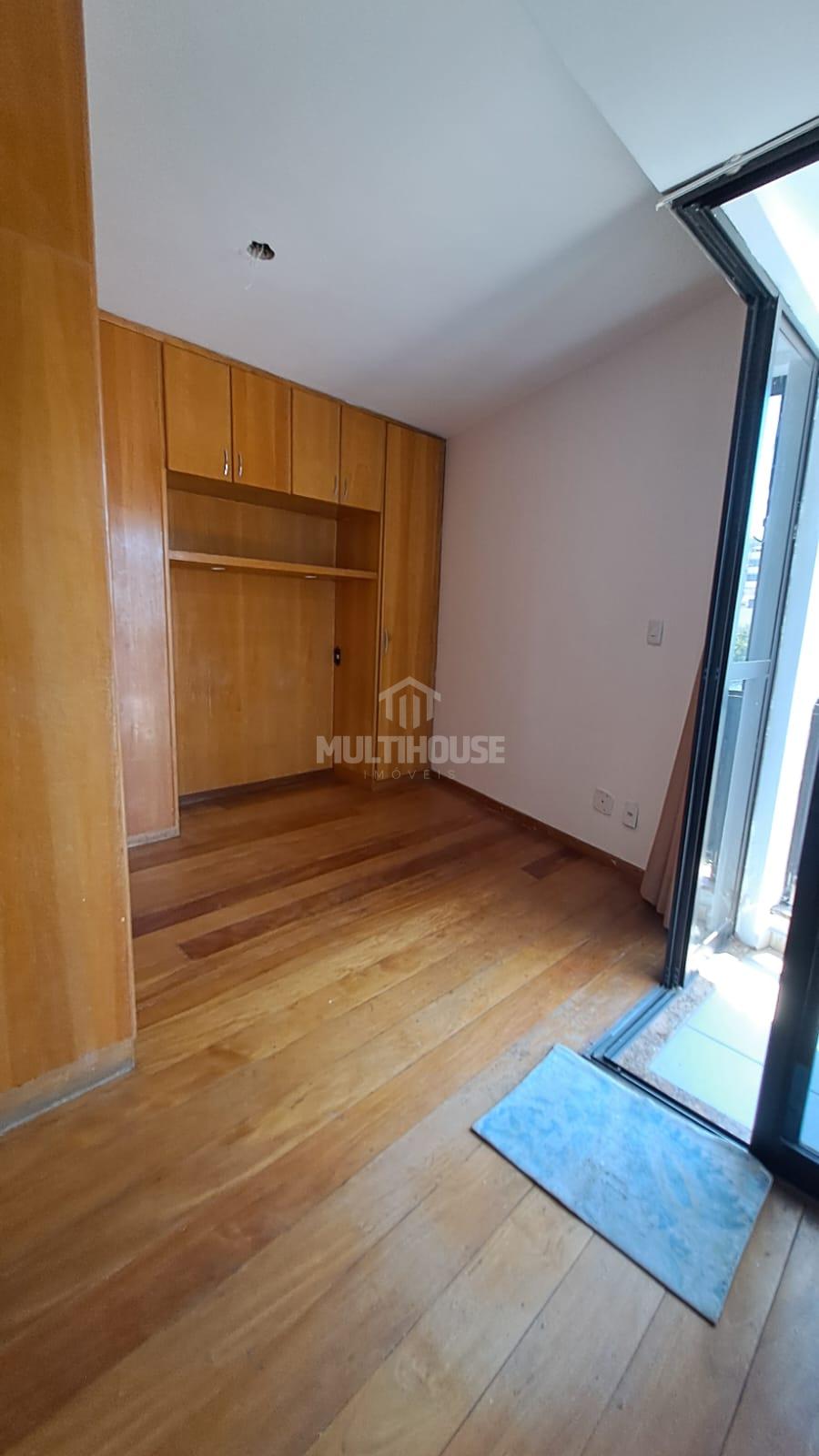 Apartamento para alugar com 3 quartos, 120m² - Foto 2