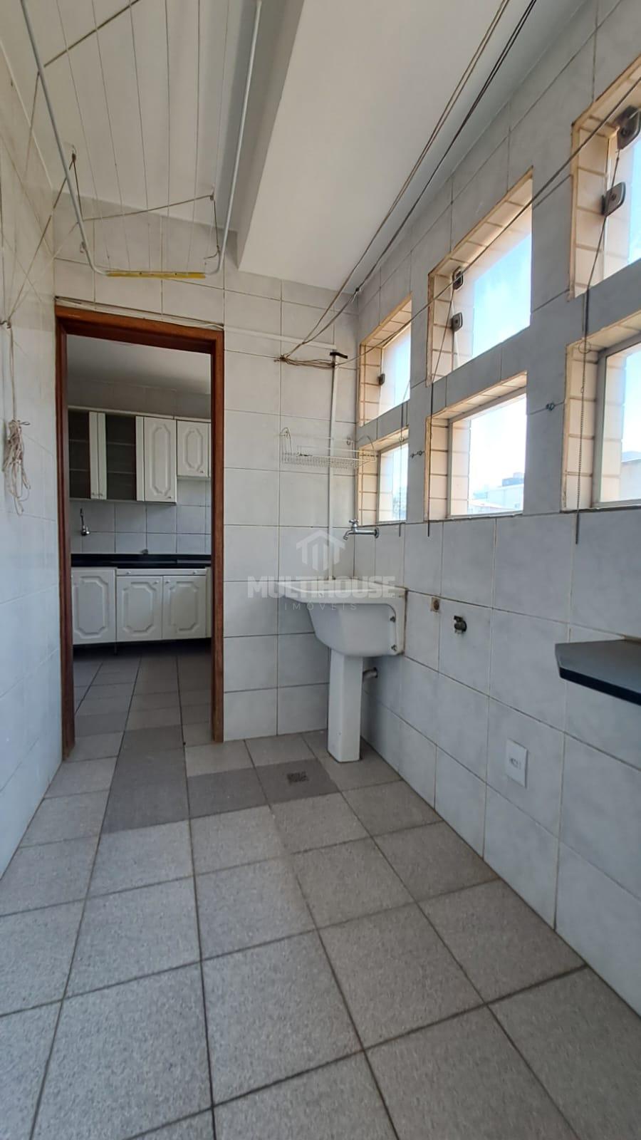 Apartamento para alugar com 3 quartos, 120m² - Foto 21