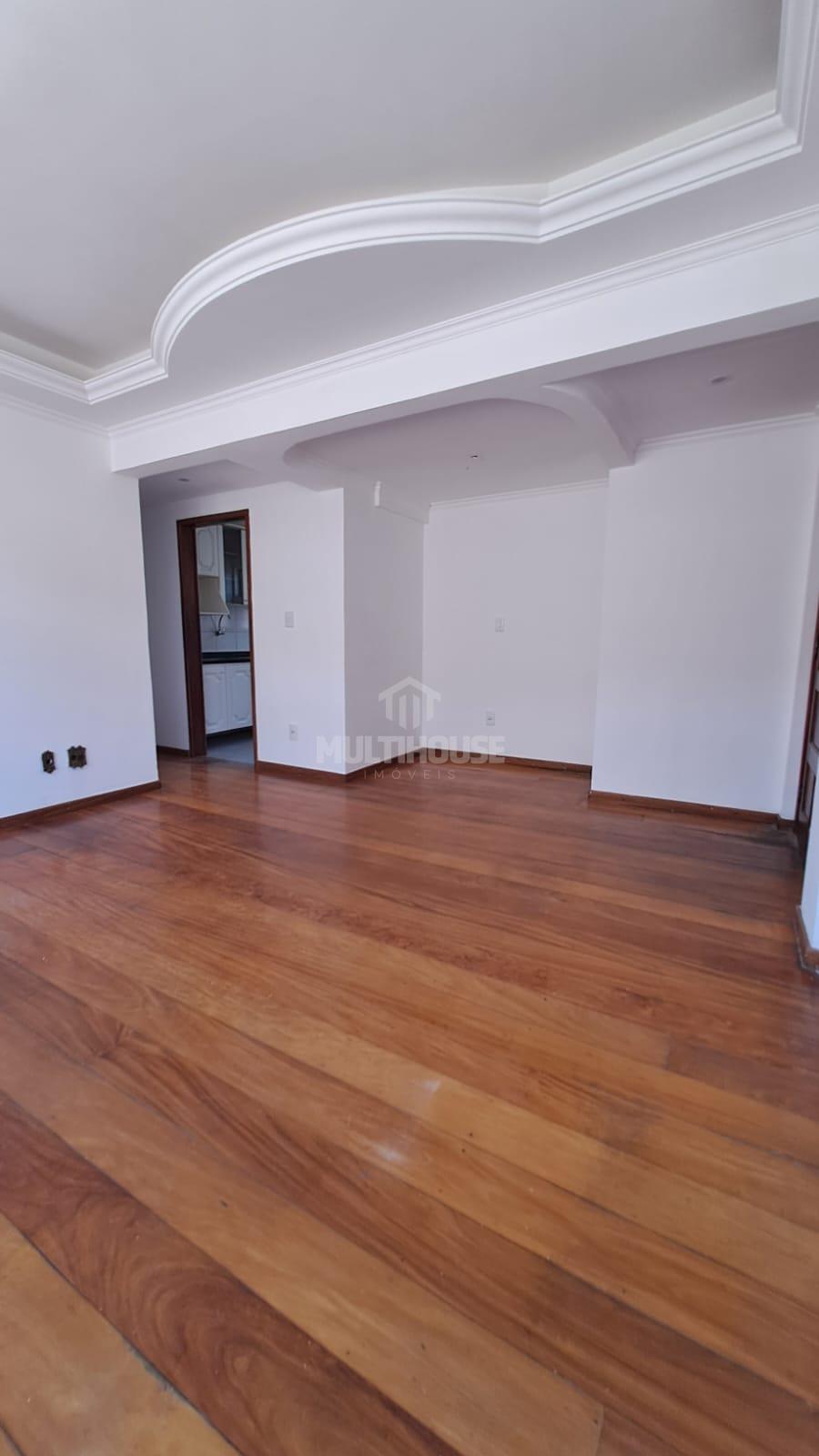 Apartamento para alugar com 3 quartos, 120m² - Foto 1