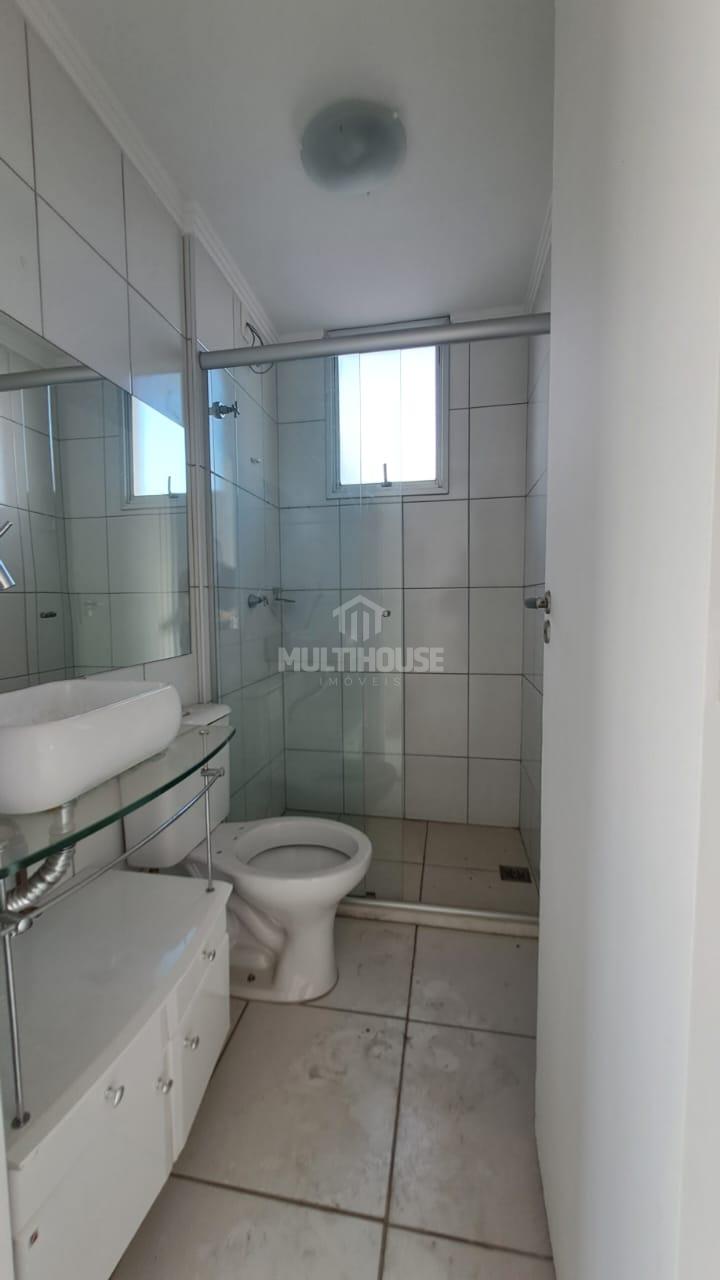 Apartamento à venda com 2 quartos, 70m² - Foto 15