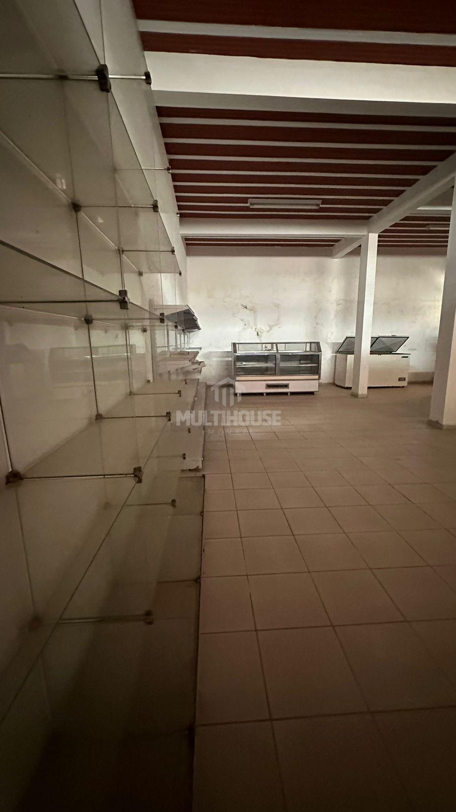 Casa à venda com 4 quartos, 500m² - Foto 6