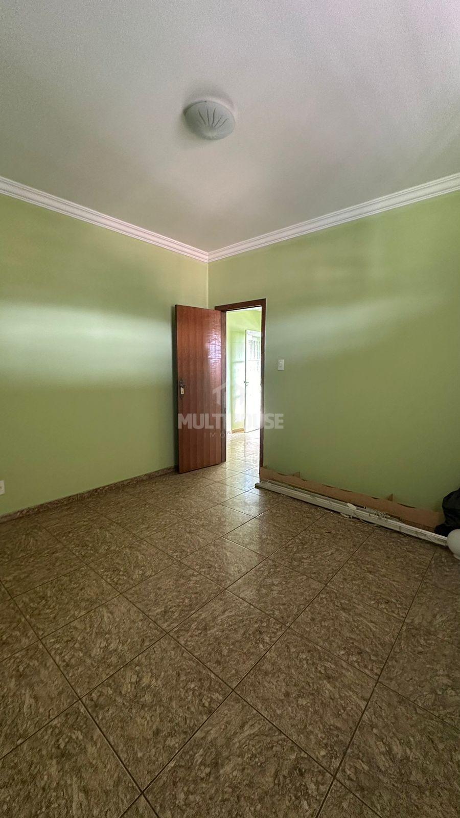 Casa à venda com 4 quartos, 500m² - Foto 13