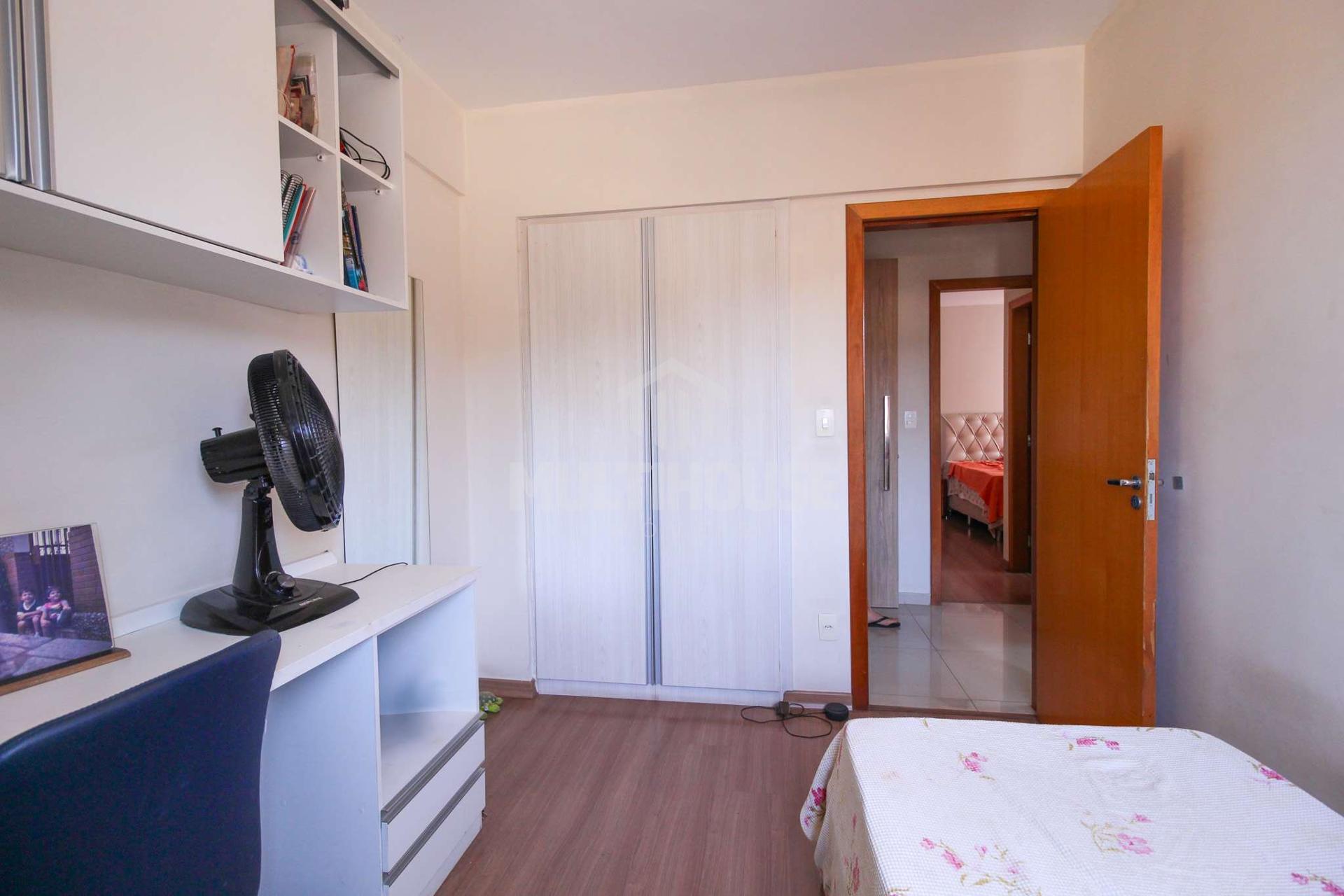 Apartamento à venda com 3 quartos, 100m² - Foto 11