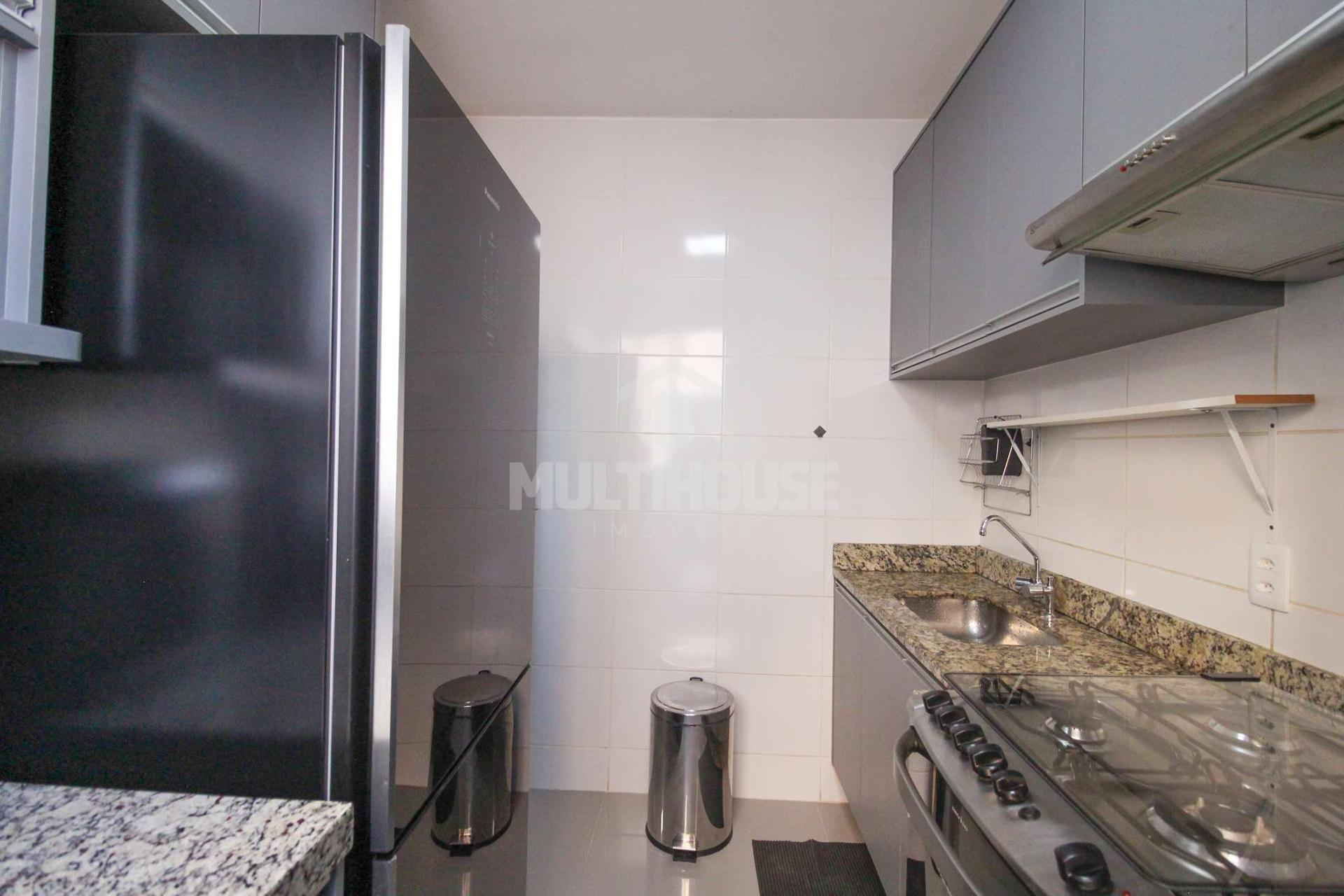 Apartamento à venda com 2 quartos, 41m² - Foto 2