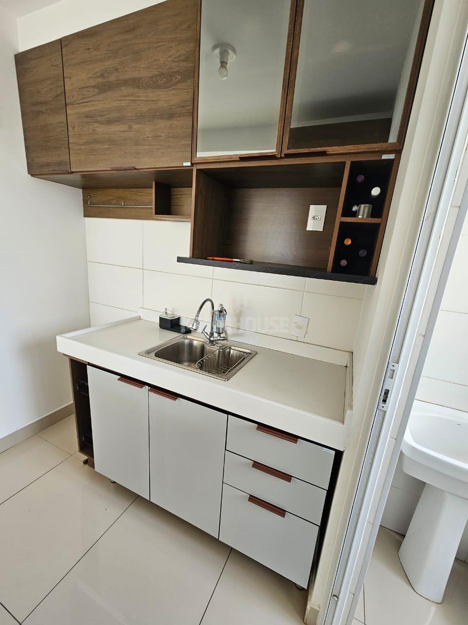 Apartamento para alugar com 3 quartos, 70m² - Foto 7