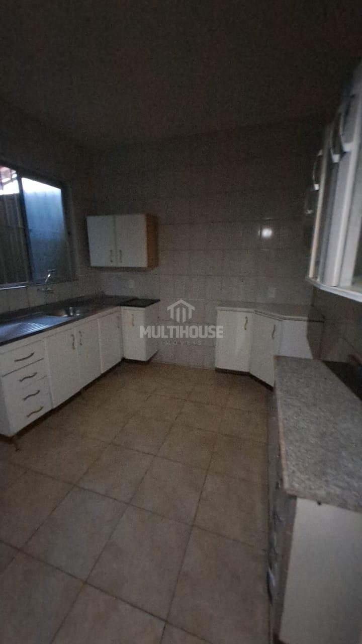 Casa para alugar com 3 quartos, 82m² - Foto 9