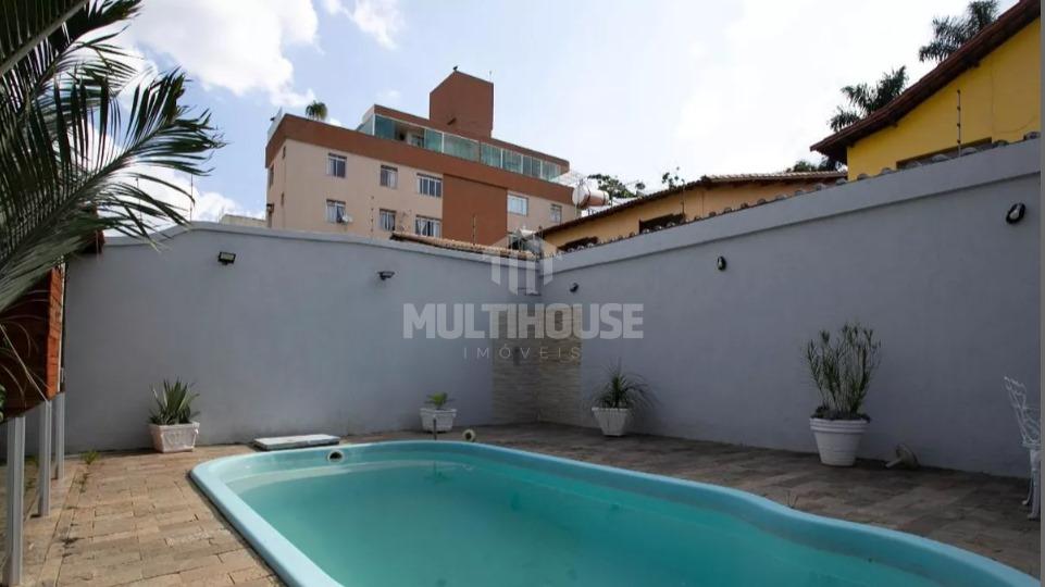 Casa à venda com 4 quartos, 378m² - Foto 16