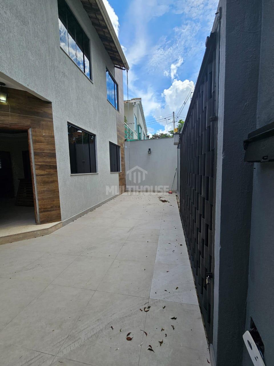 Casa para alugar com 3 quartos, 200m² - Foto 2