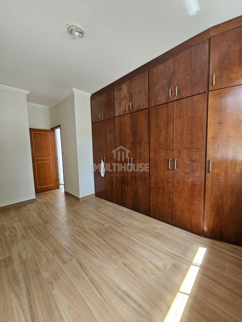 Casa para alugar com 3 quartos, 200m² - Foto 21