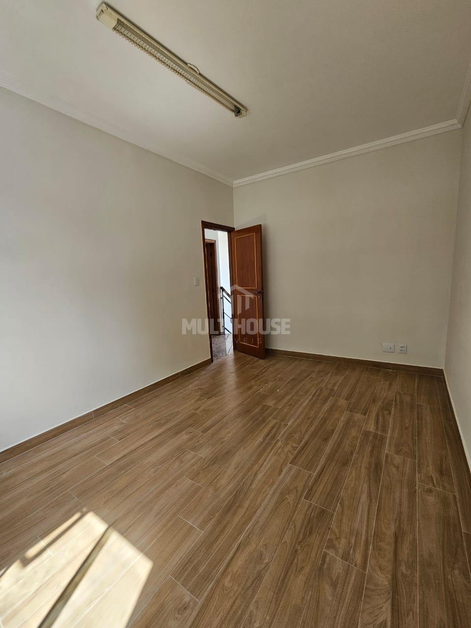 Casa para alugar com 3 quartos, 200m² - Foto 28