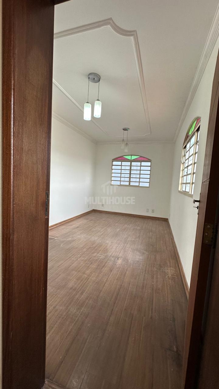 Apartamento à venda com 2 quartos, 70m² - Foto 1