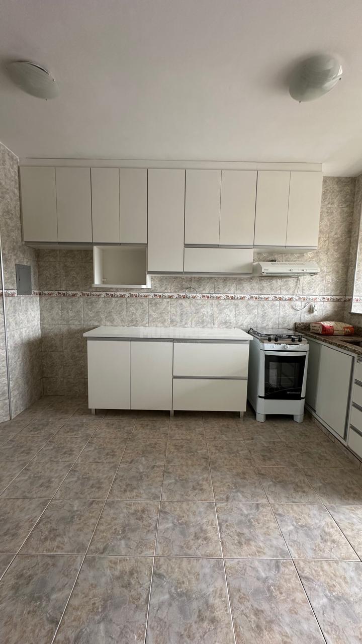 Apartamento à venda com 2 quartos, 70m² - Foto 8