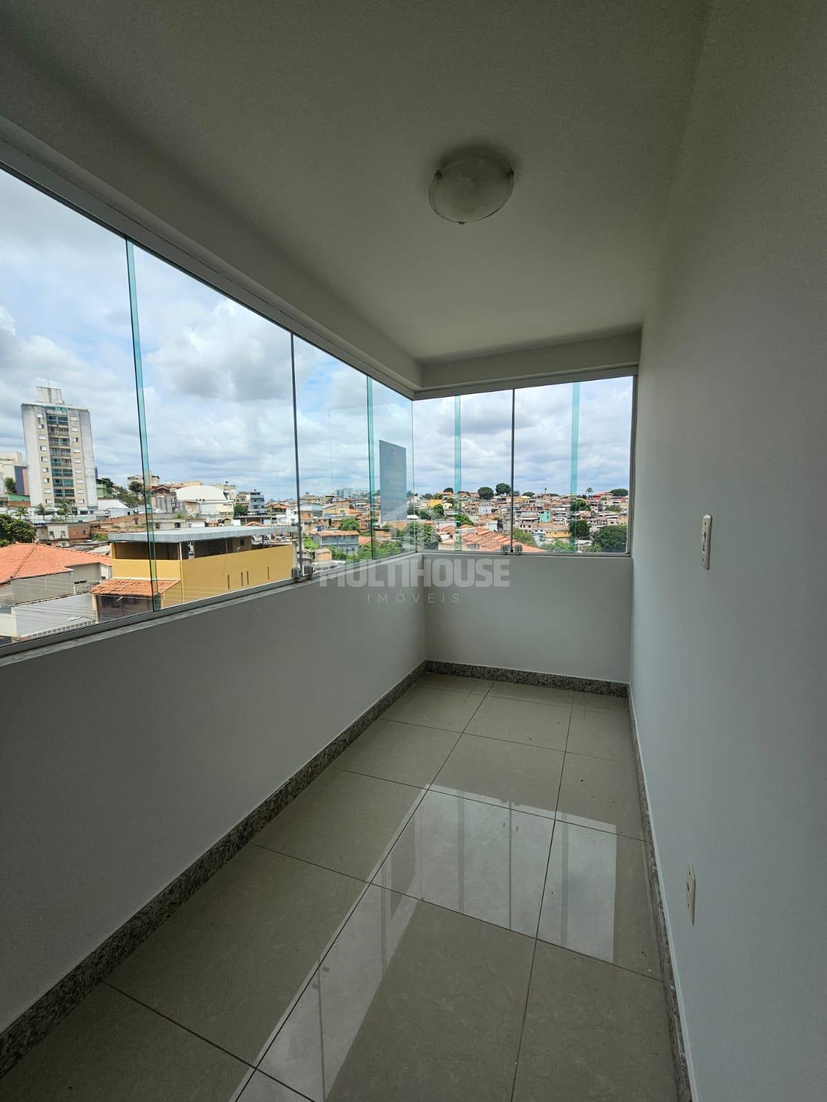 Apartamento à venda com 2 quartos, 68m² - Foto 2