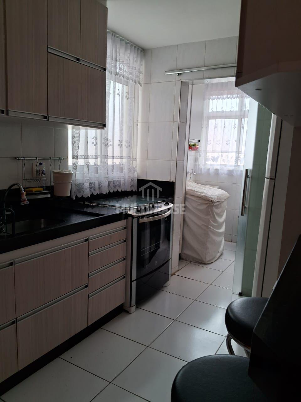 Apartamento para alugar com 3 quartos, 180m² - Foto 7