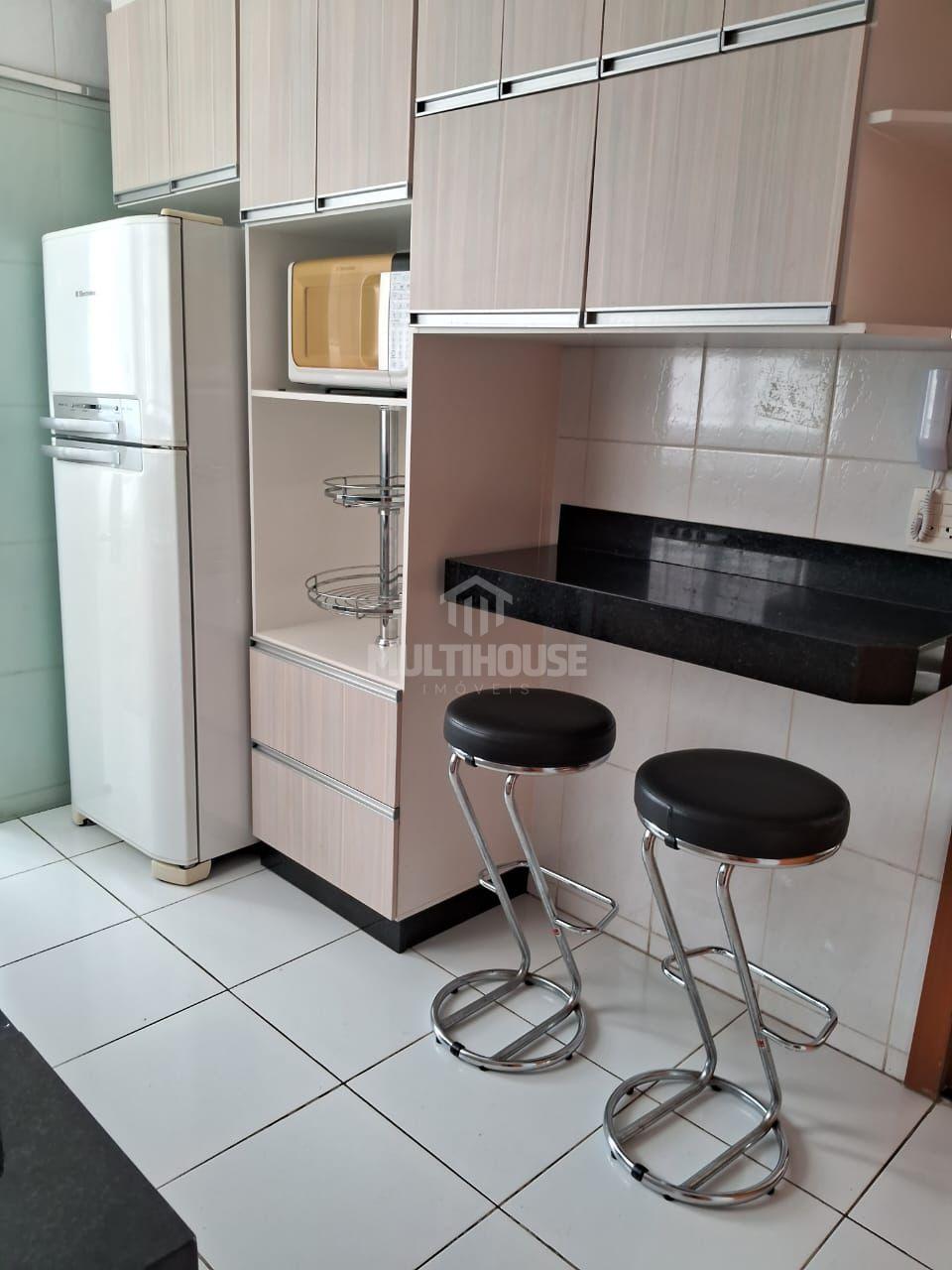 Apartamento para alugar com 3 quartos, 180m² - Foto 9