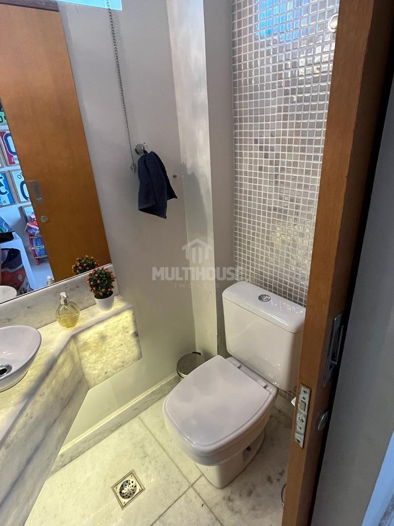 Apartamento para alugar com 3 quartos, 180m² - Foto 23