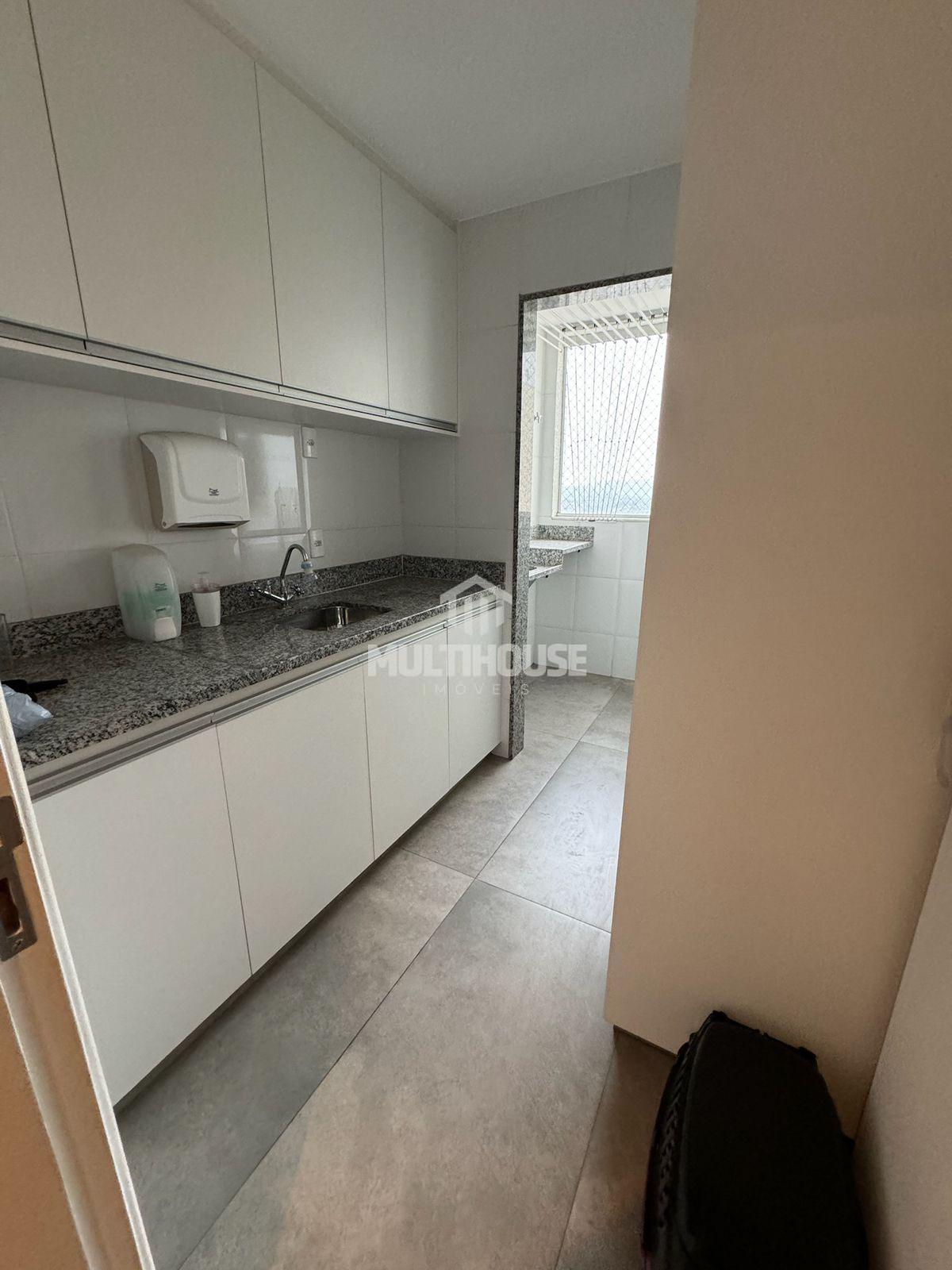 Apartamento para alugar com 3 quartos, 125m² - Foto 11