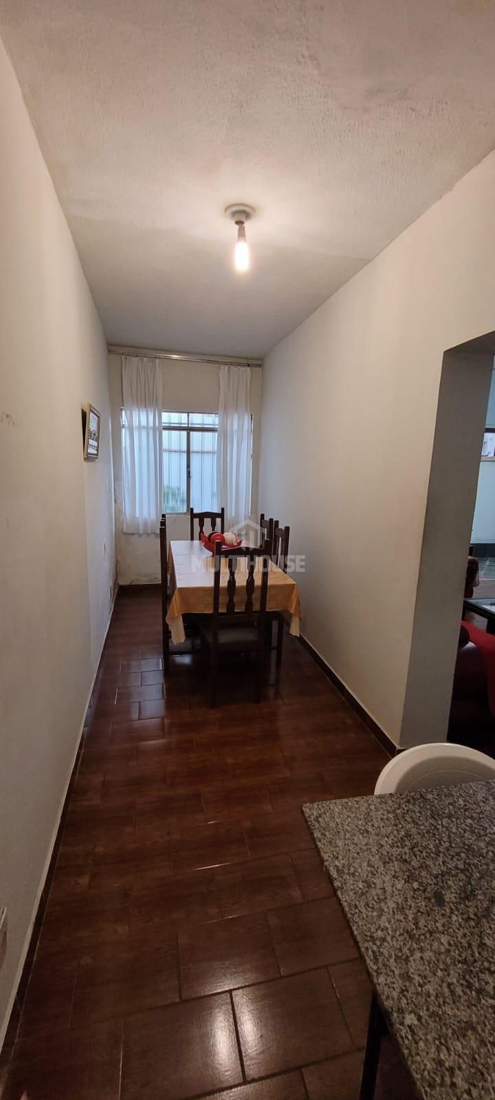 Casa à venda com 2 quartos, 50m² - Foto 3