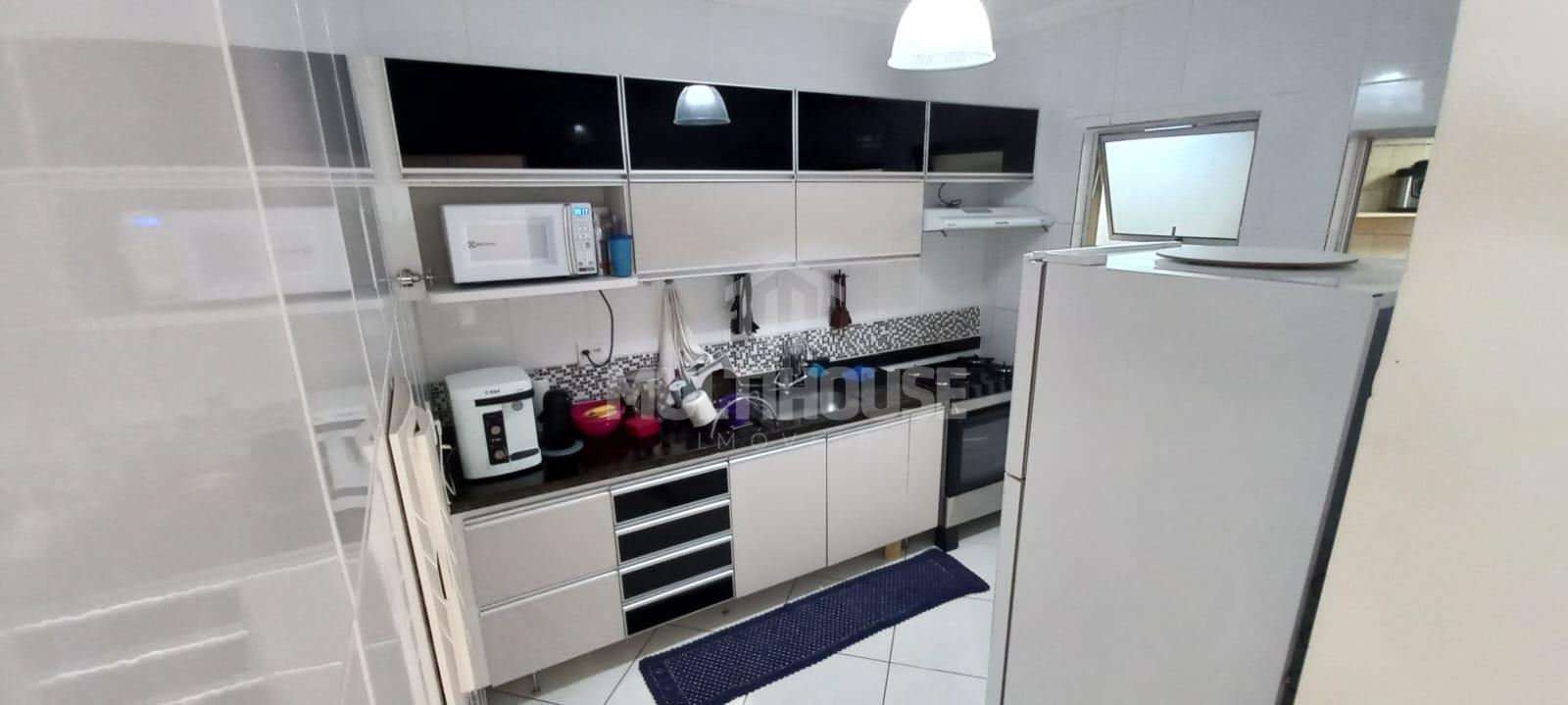 Casa à venda com 2 quartos, 147m² - Foto 13