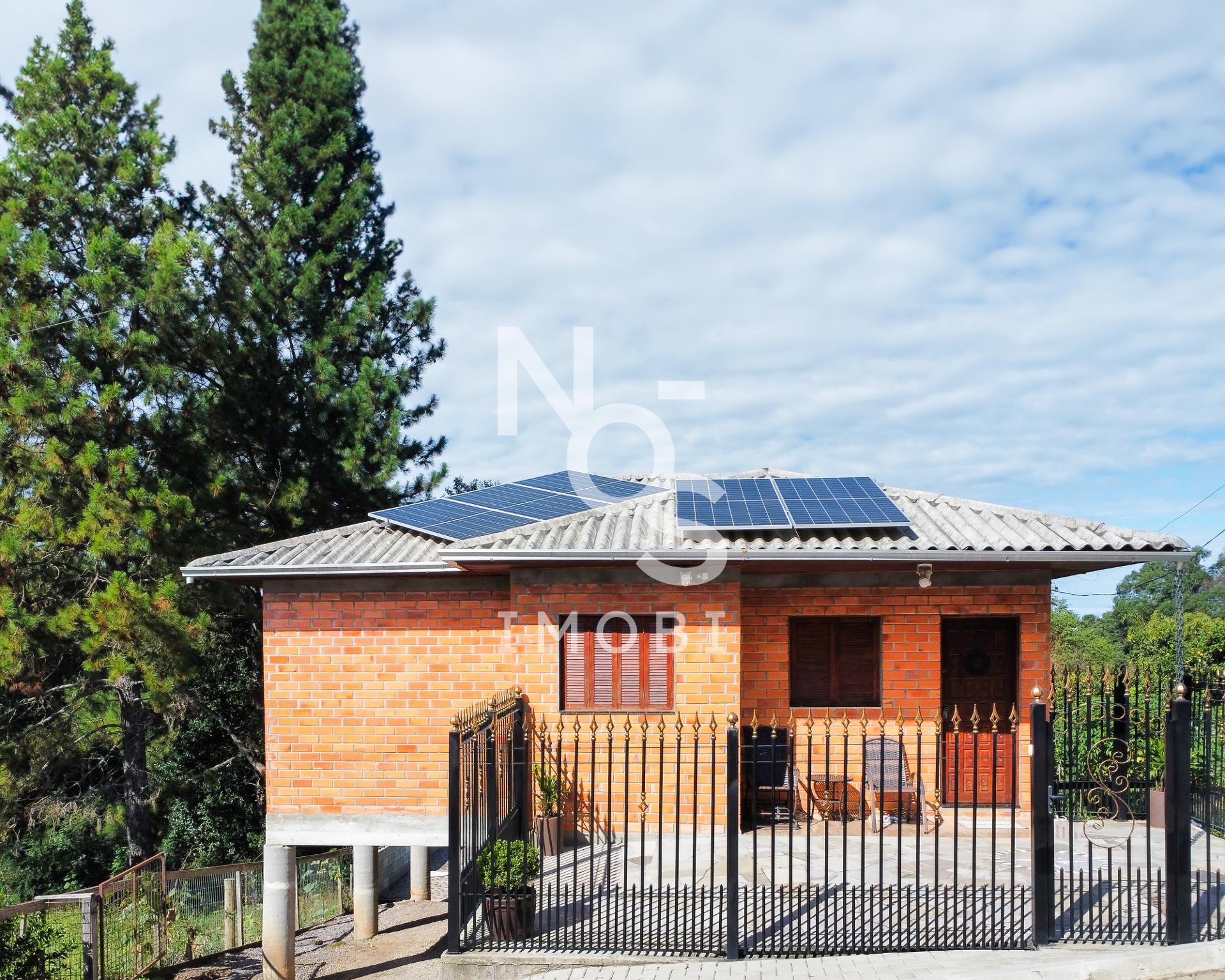 Casa Disponível com Piscina Placas Solares e Três Dormitórios ...