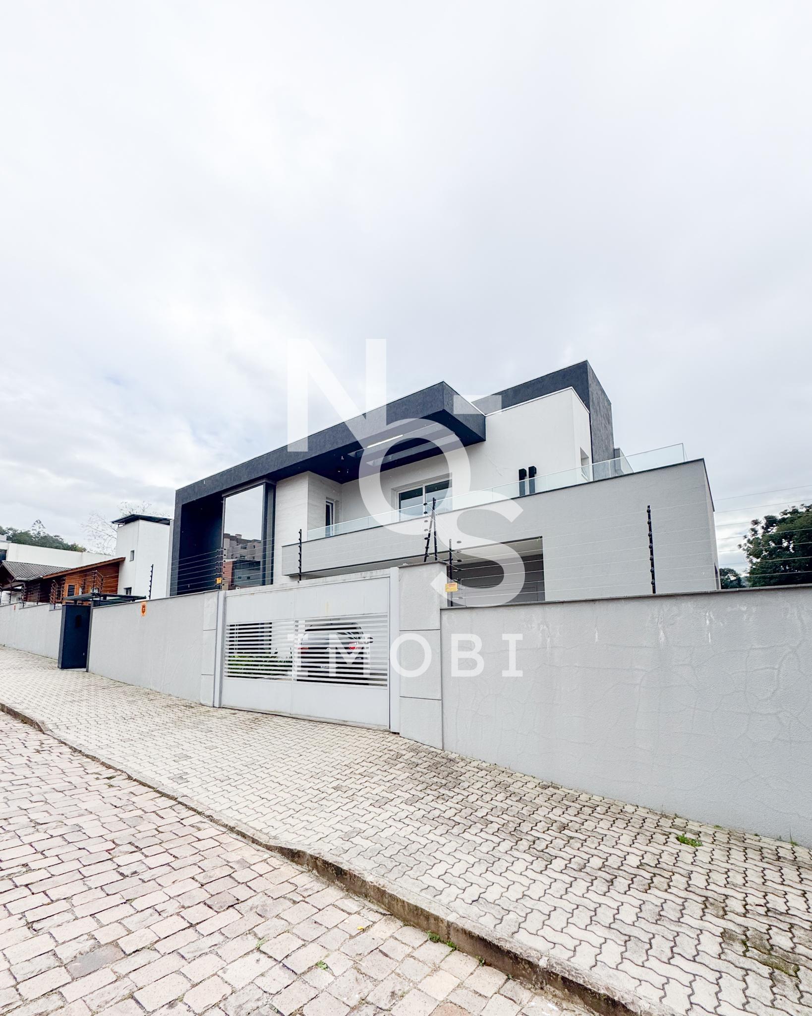 Casa ? venda, no bairro Salgado Filho, CAXIAS DO SUL - RS