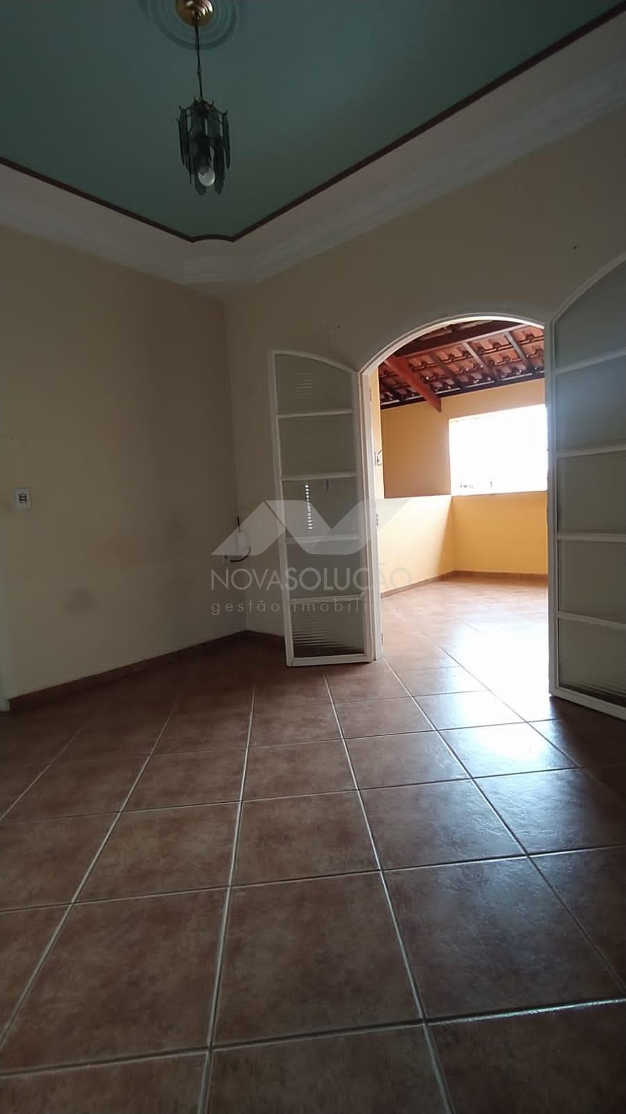 Casa com 2 dormitrios  venda, Jardim Santa Eullia, LIMEIRA - SP