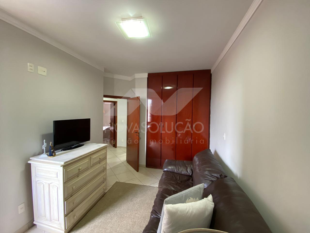 Apartamento com 4 dormitrios  venda, LIMEIRA - SP