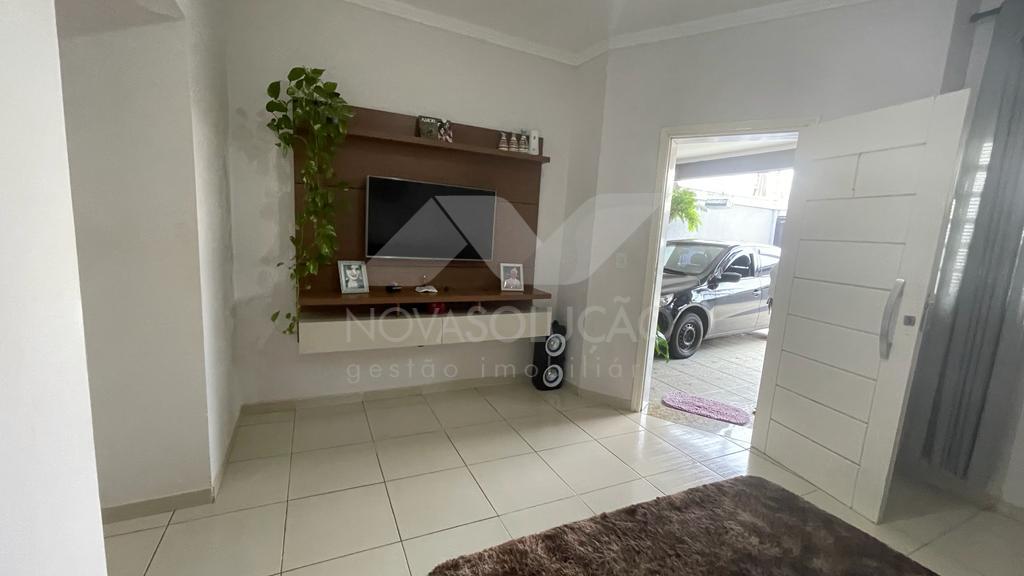 Casa com 2 dormitrios  venda, guas Da Serra, LIMEIRA - SP