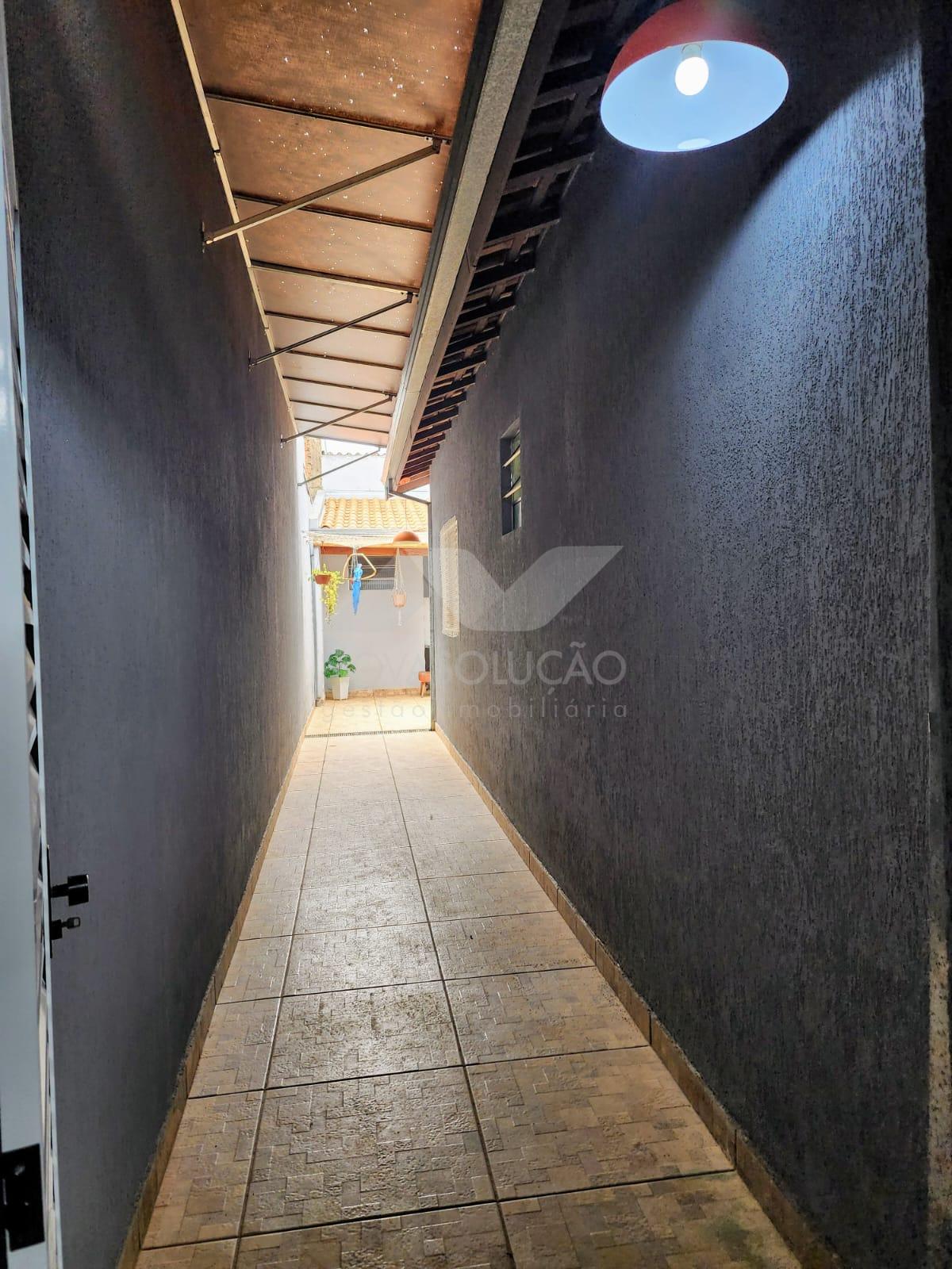 Casa com 2 dormitrios  venda, Jardim Ipanema, LIMEIRA - SP