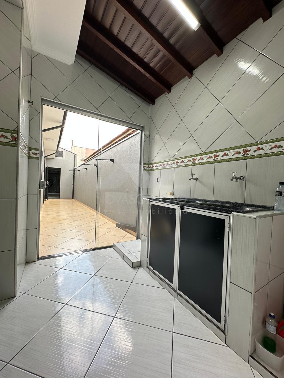 Casa com 2 dormitrios  venda, Jardim Guimares, LIMEIRA - SP