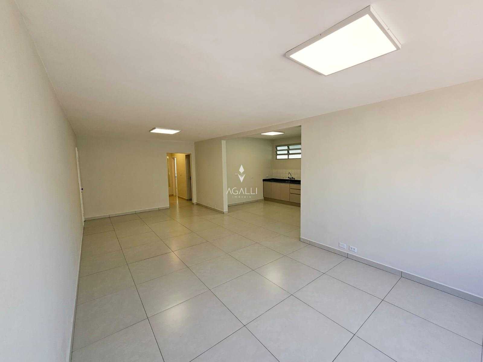 Apartamento totalmente reformado à venda no Juvevê em Curitiba...