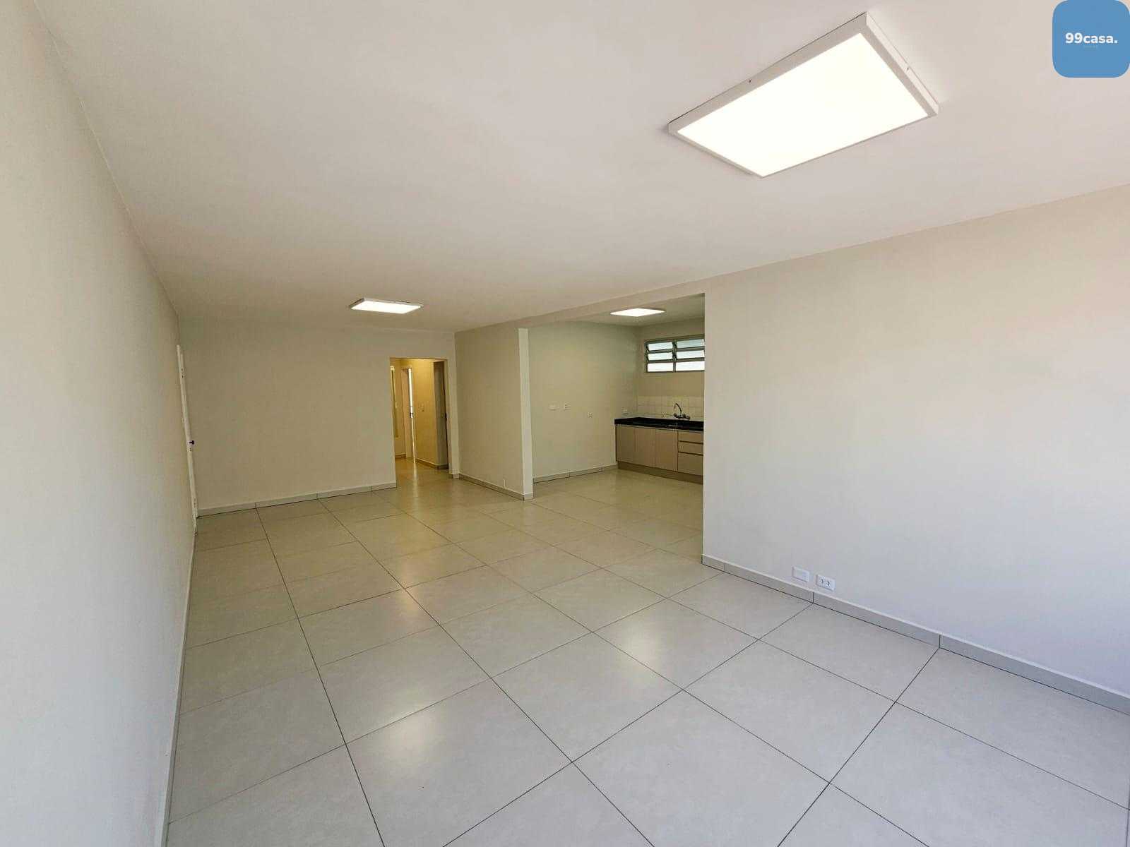 Apartamento totalmente reformado à venda no Juvevê em Curitiba...