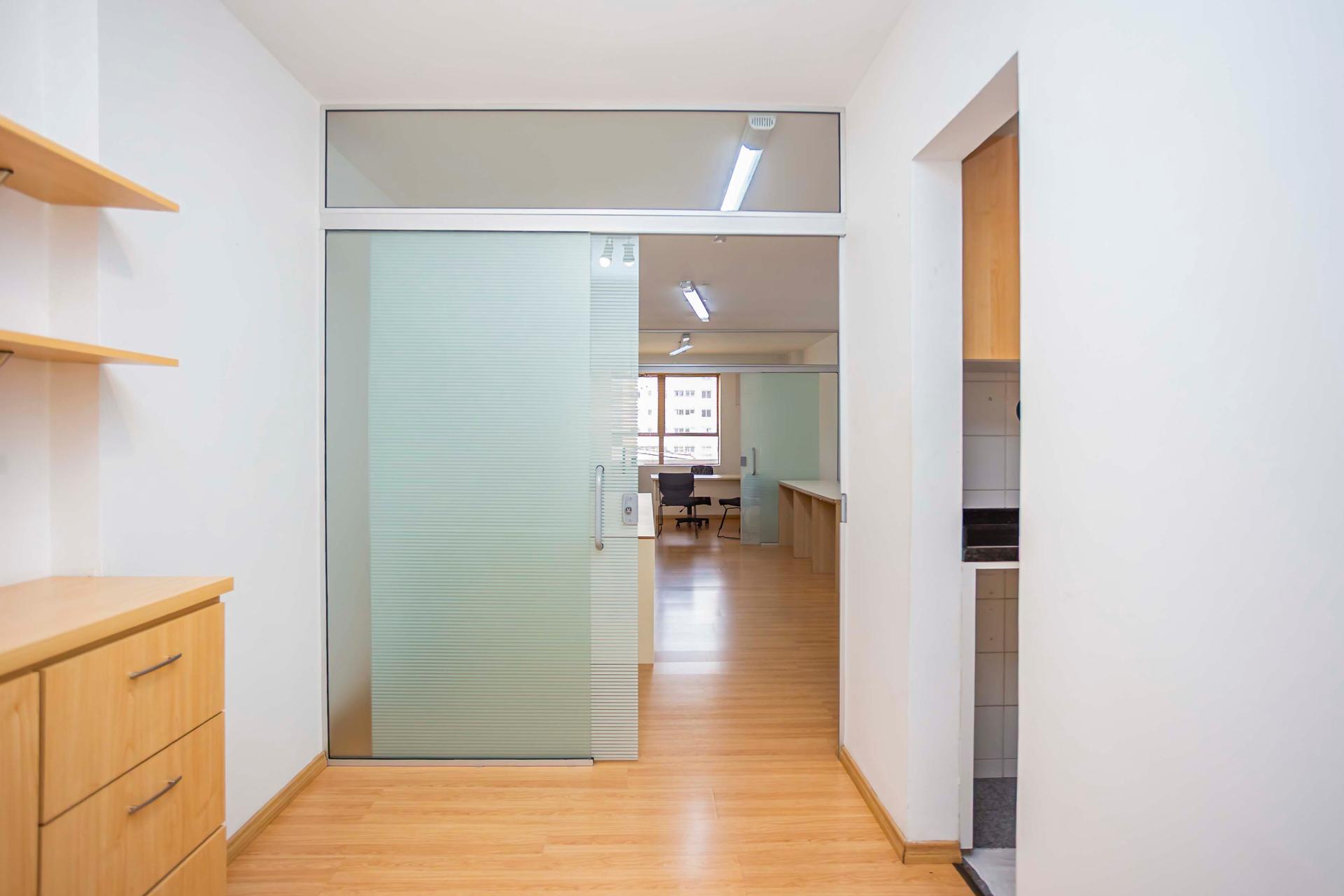 Sala Conjunto comercial para venda no Centro de Curitiba