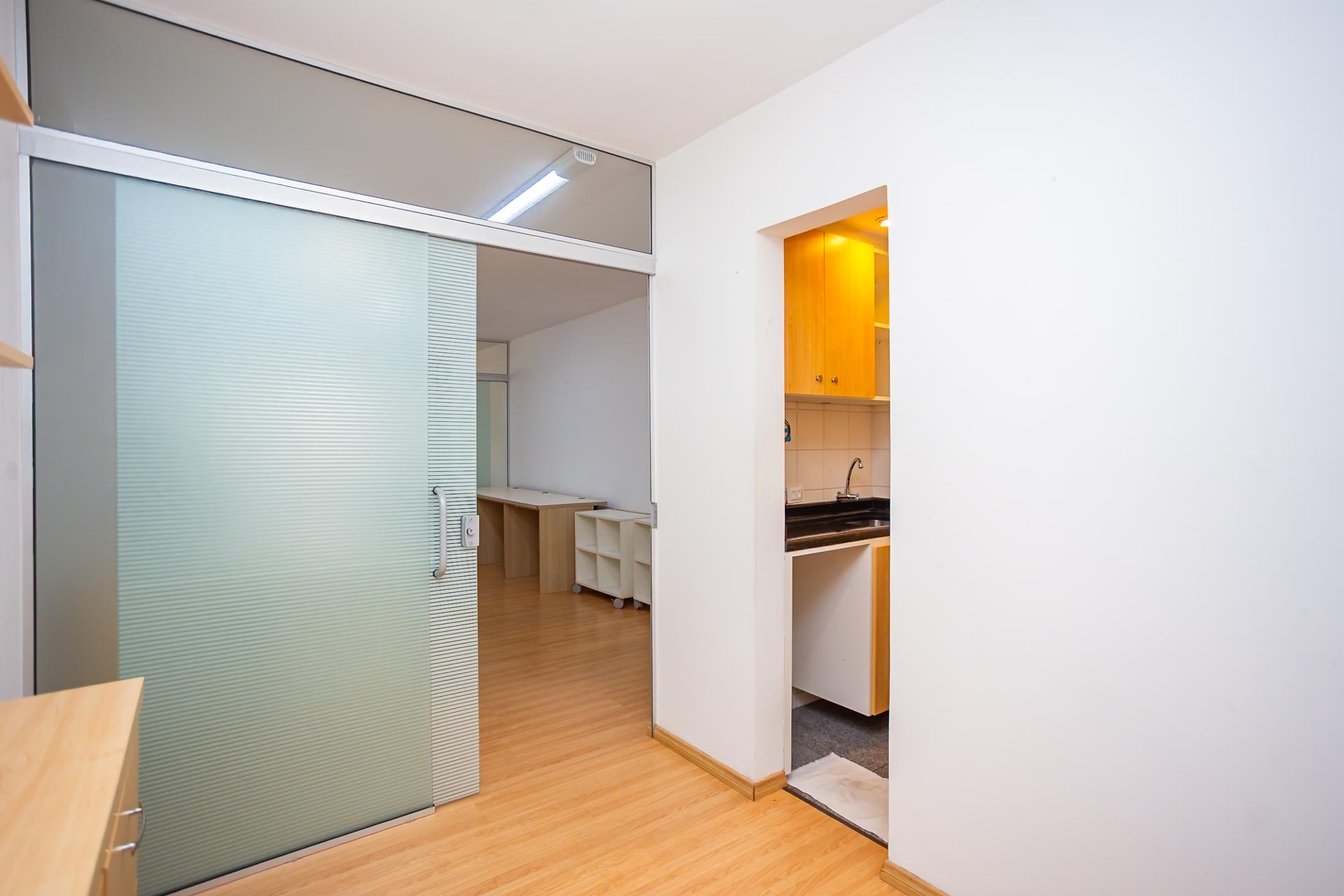 Sala Conjunto comercial para venda no Centro de Curitiba