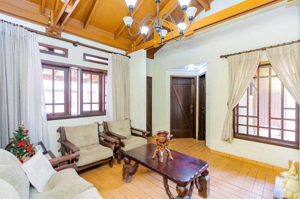 Casa com 5 quartos à venda, 311 m  - Boa Vista - Curitiba PR