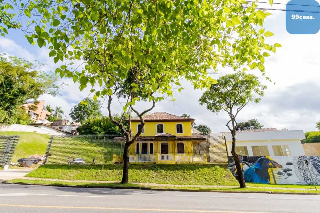 Casa para locação, com 1.390 m , Barigui, CURITIBA - PR