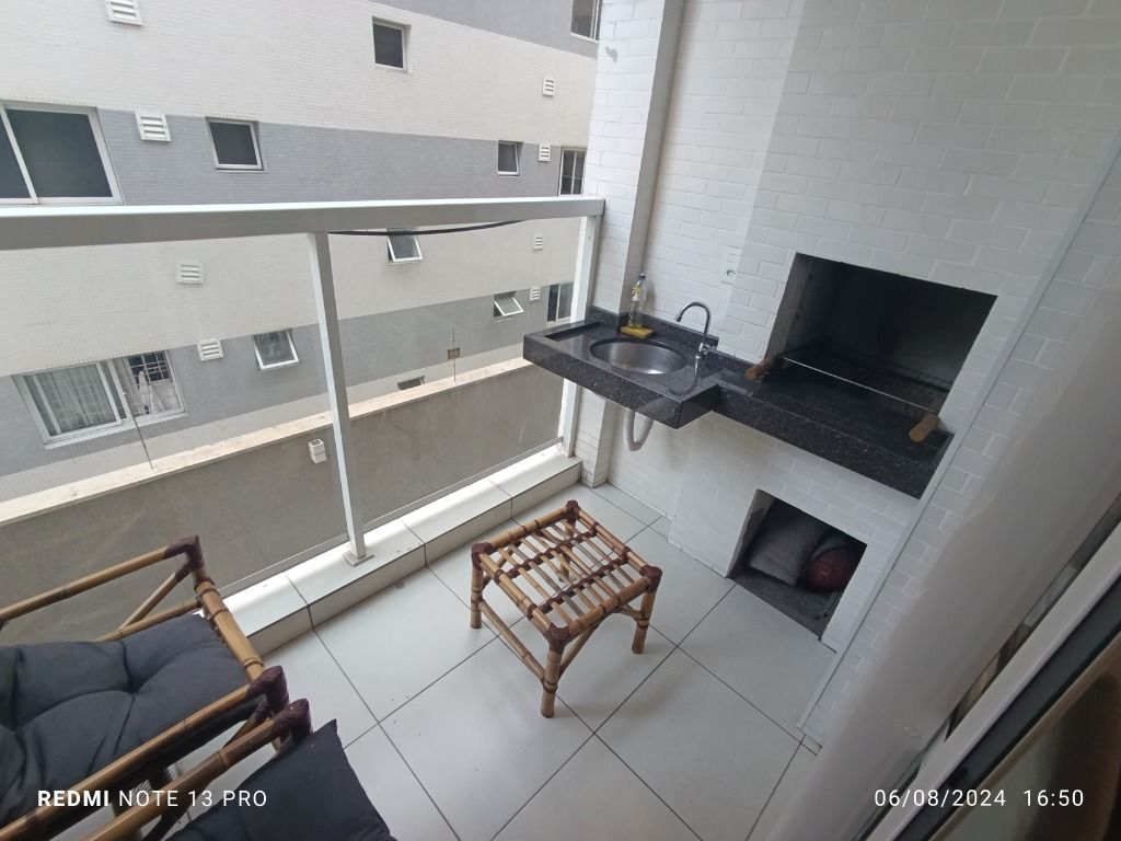 Apartamento com 2 quartos e 1 vaga à venda no Mercês em Curiti...