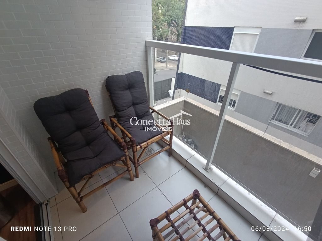 Apartamento com 2 quartos e 1 vaga à venda no Mercês em Curiti...