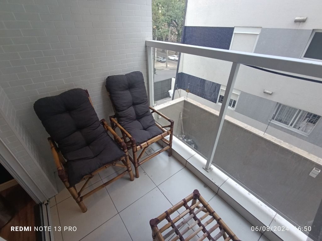 Apartamento com 2 quartos e 1 vaga à venda no Mercês em Curiti...