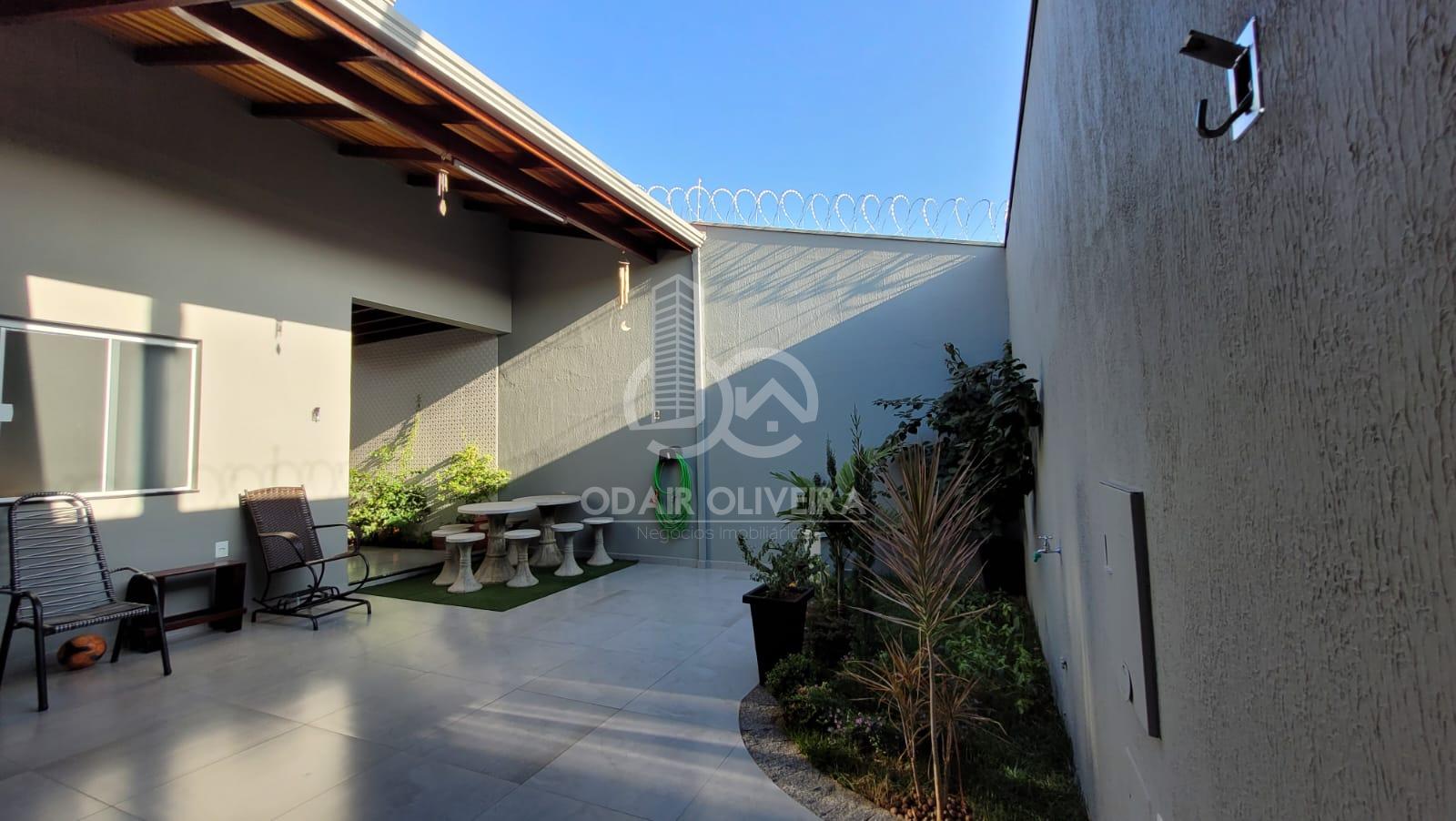 Casa  venda, RESIDENCIAL PINHEIROS, PASSOS - MG