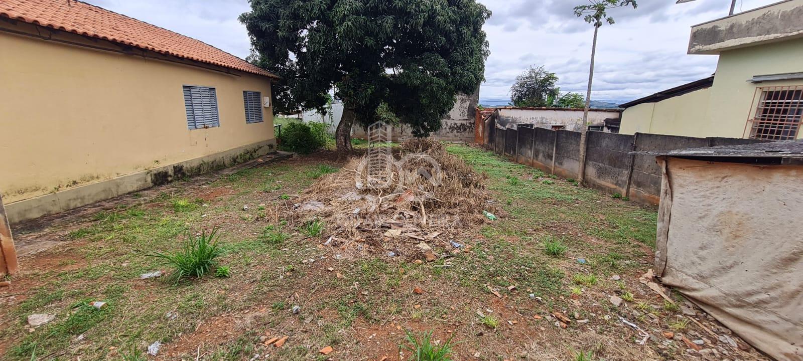 Terreno  venda, no bairro Jardim Califrnia, PASSOS - MG