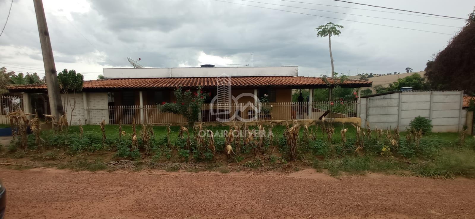 CHACARA A VENDA COM 2 QUARTOS E PISCINA - Condomnio Luciana, PASSOS - MG