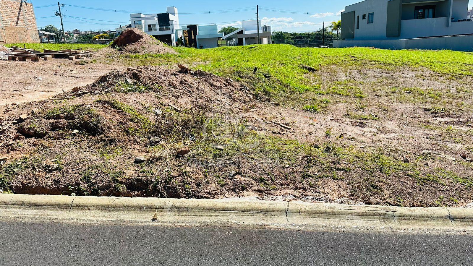 TERRENO A VENDA DE 390M NO CONDOMNIO LIBANO, PASSOS - MG