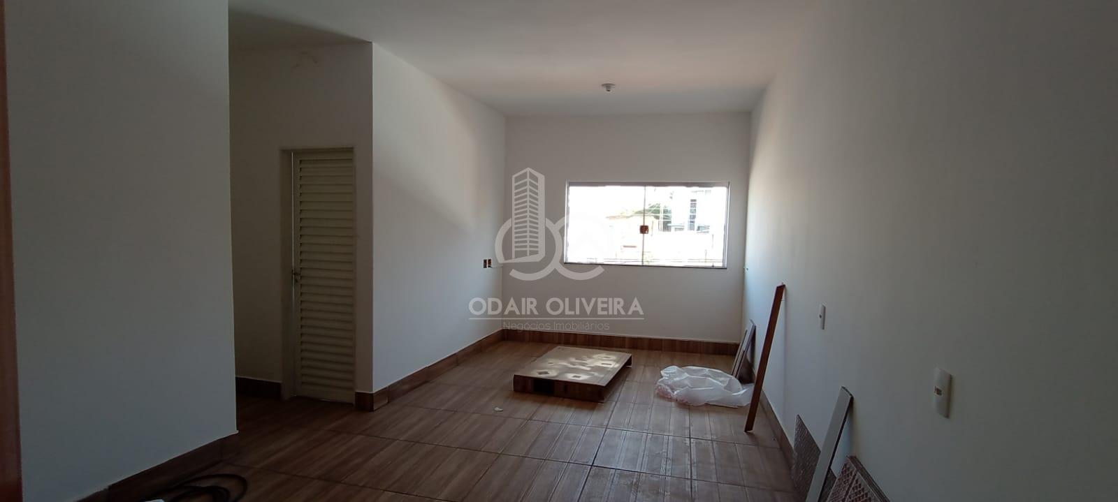 SALA COMERCIAL DISPONVEL PARA LOCAO NO  CENTRO, PASSOS - MG