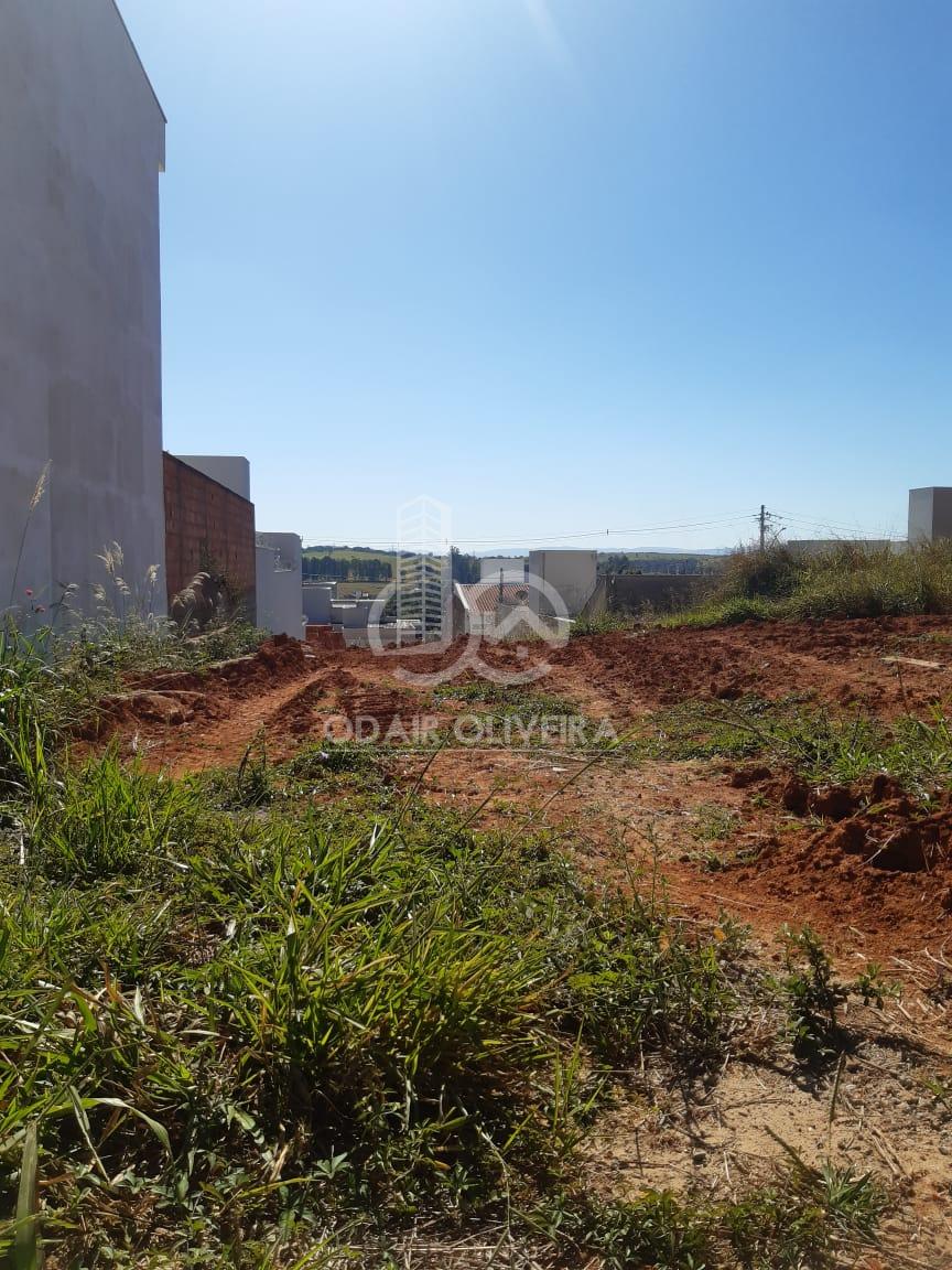 TERRENO DE 260M  A VENDA NO BAIRRO RECANTO DO BOSQUE, PASSOS - MG